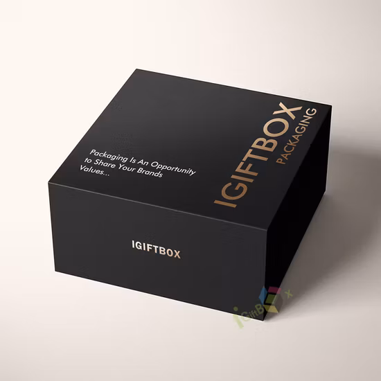 주문 중국 도매 호화스러운 검정은 자석을 가진 주문을 받아서 만들어진 엄밀한 접히는 Foldable 마분지 포장 종이 포장 선물 상자를 인쇄했습니다